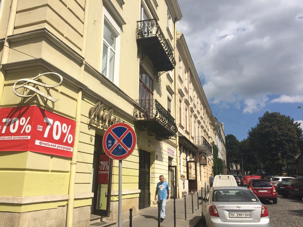 Romantic Apartments - Оn Valova Street Lvov Exteriér fotografie